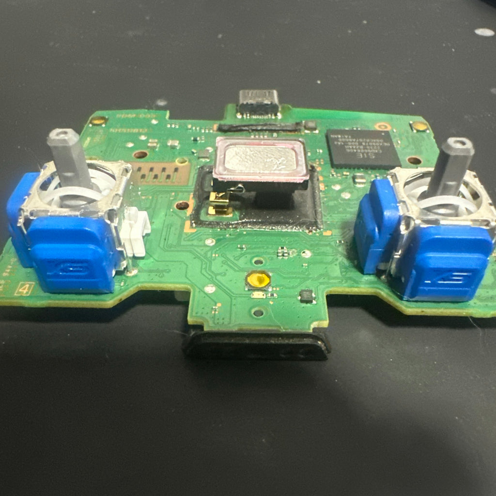 PK Refurb White PS5 Controller – TMR Anti-Drift Upgrade